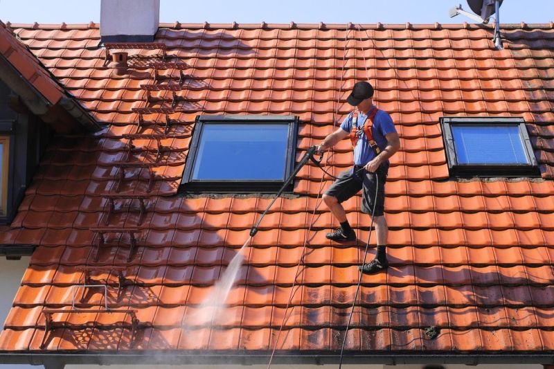 Safe Roof Cleaning Parkland
